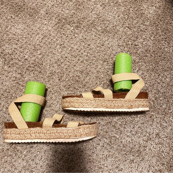 ESPIRIT Gigi Platform Walking Sandals Size 8.5 Beige Tan Manmade Woven Straw - Picture 3 of 8